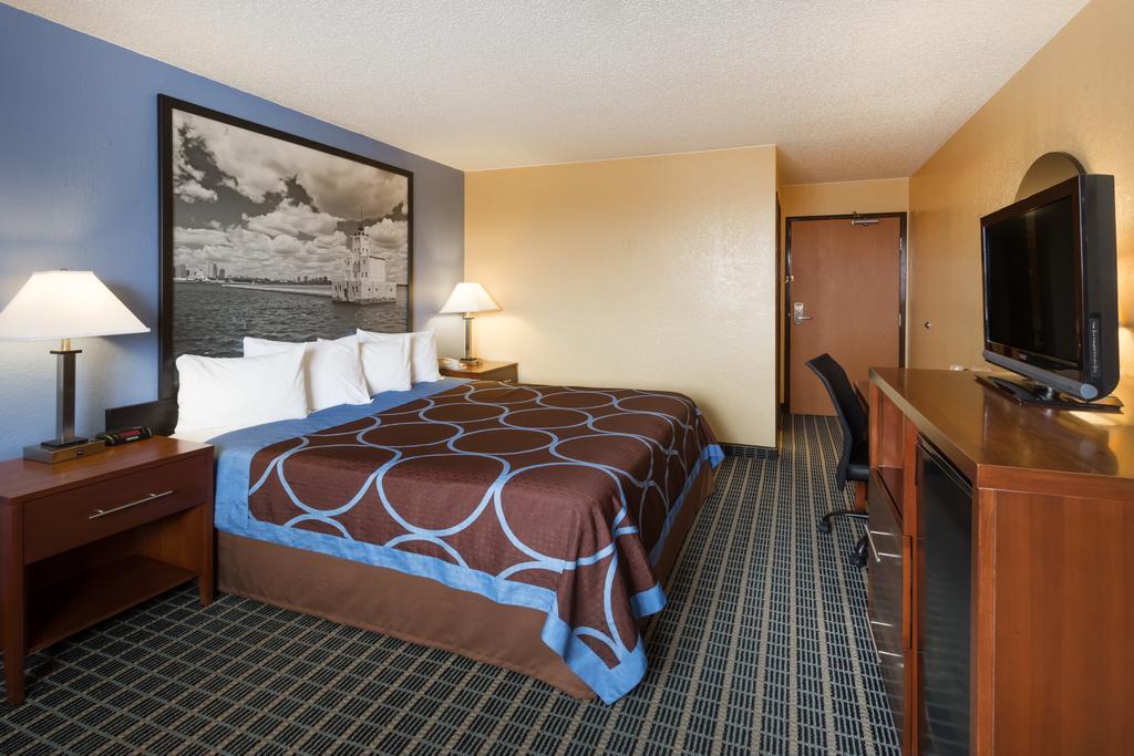 Super 8 by Wyndham Janesville Eksteriør billede